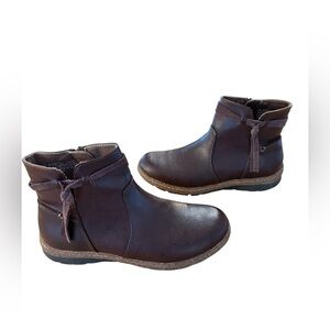 b.o.c. Dark Brown Addi Ankle Booties